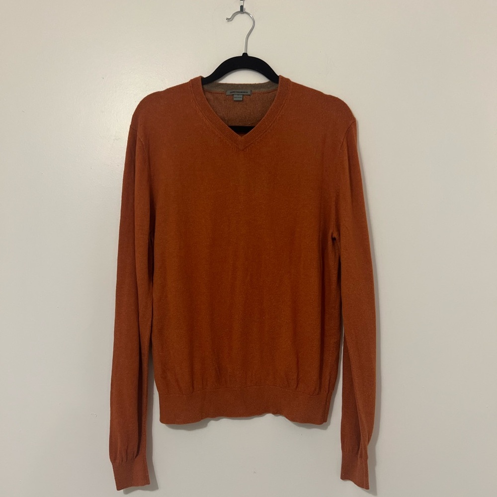 Johnston & Murphy Men's Silk Blend V-Neck Sweater